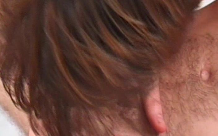 Just X Gays amateur porn: 爸爸渴望它，终于从他挂的好朋友那里得到了他想要的