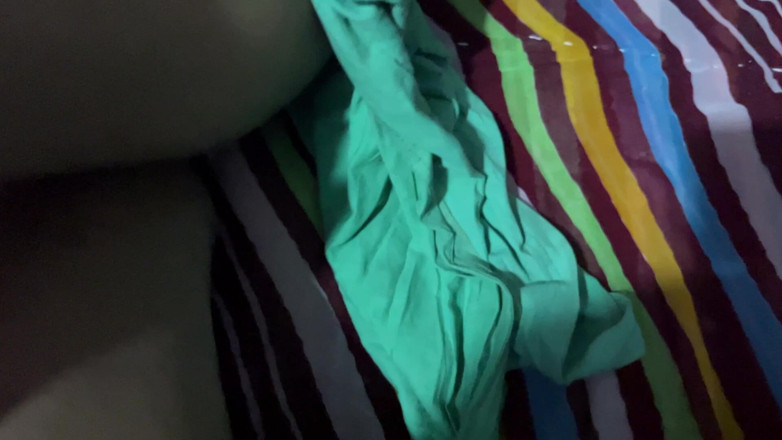 Ritu: Bhabhi si užívá noc se svým švagrem