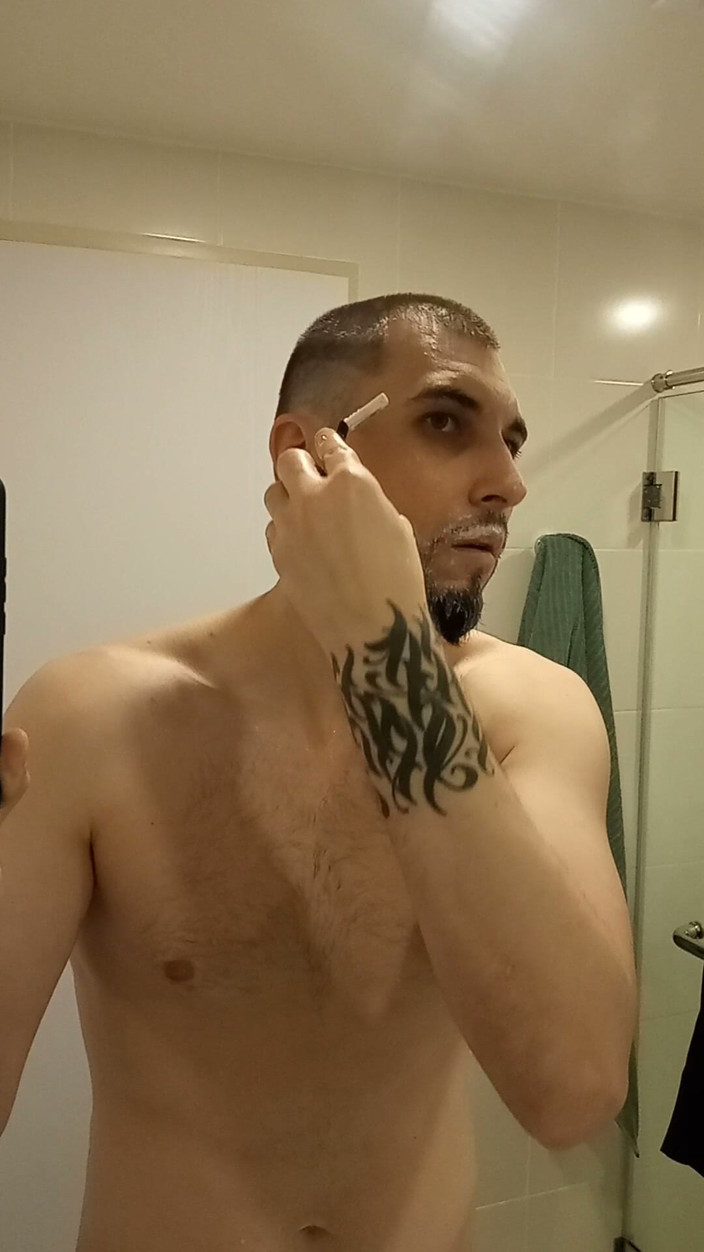 Solo Guy BWC: Naked Shaving