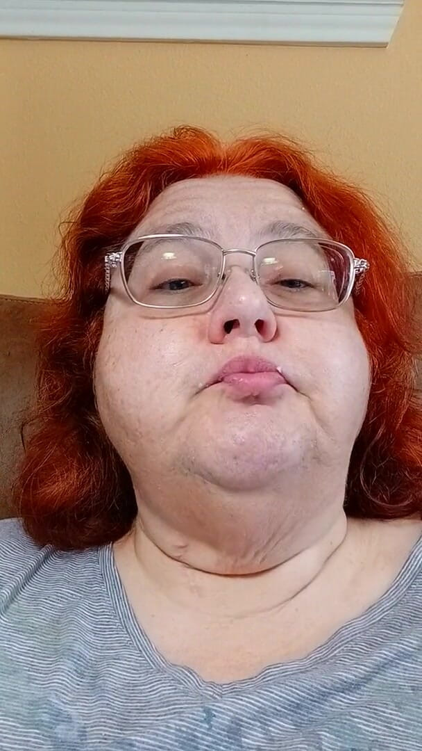 BBW nurse Vicki adventures with friends: Eating a Bolo Sandwich Roll for the Fat Girl Eating...