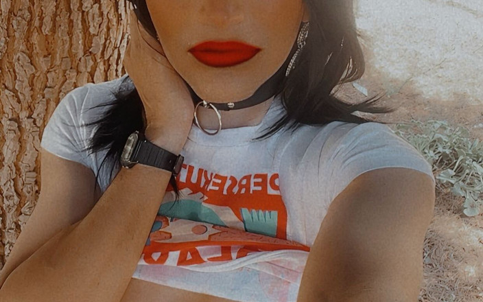 Sissy Slut Brianna: Aku akan membungkuk dan membuatmu terluka, tetapi pelacur sepertimu tidak...