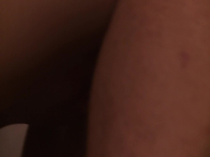 THAGSON: Cycata blondynka MILF uwielbia ssie wielkiego kutasa