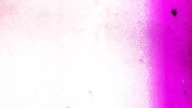 Tgirl 40: Зріла TS Jasmine Wong жорстко кінчає