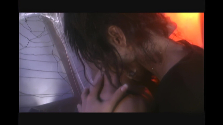 Forte Porno: ビッチな小さな娼婦が激しいセックスで叫ぶ