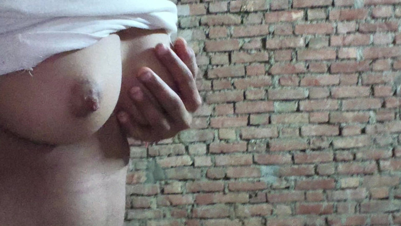 Moma: Sexy Video Girl Hot Baby Girl