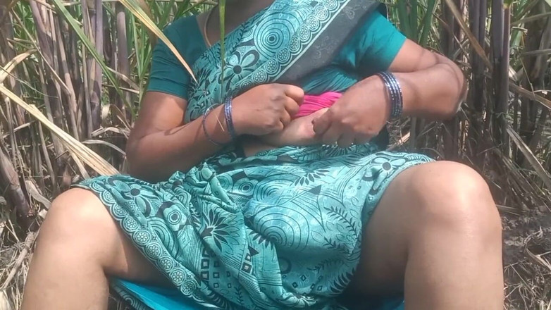 Vaishnavi35: Makcik Tamil melancap di Ladang Tegarcane