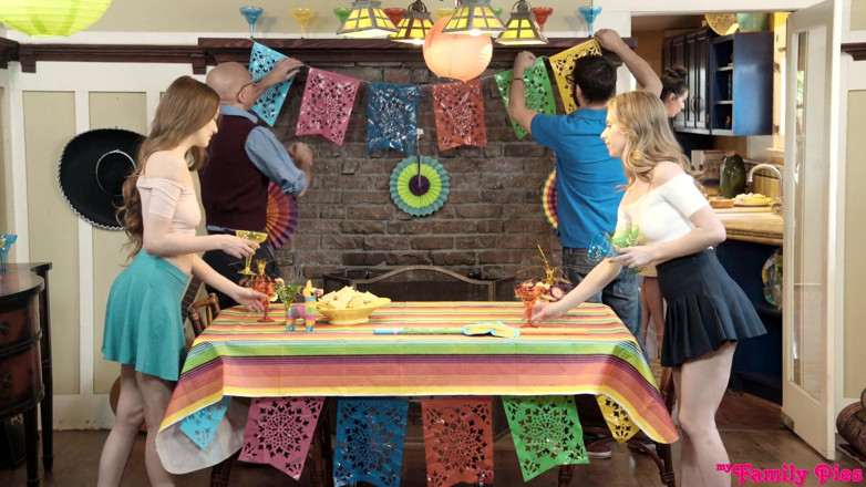 My family pies: Five Standing or - S2:e5