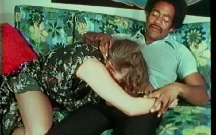 Old Good Porn: Dirty Chick Fucked and Face Creamed by White and Black...