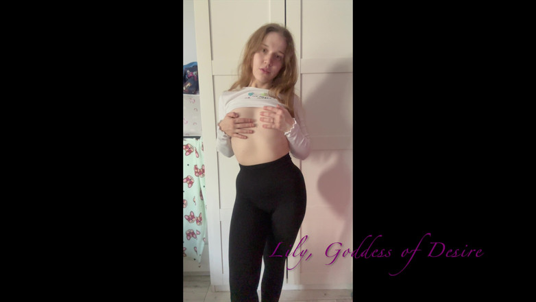 Lily, Goddess of Desire: Застенчивая, но очень сексуальная девушка-стриптиз