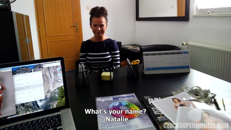 Czech Supermodels: Supermodels ceche 10: Natalie: bruna con una bocca che adora il...