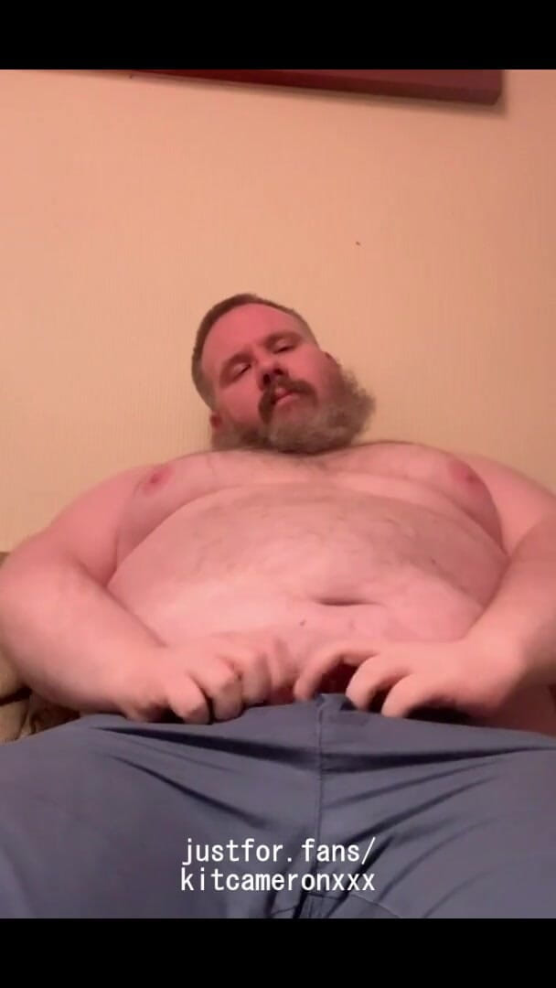 KitCameronXXX: Masturbare