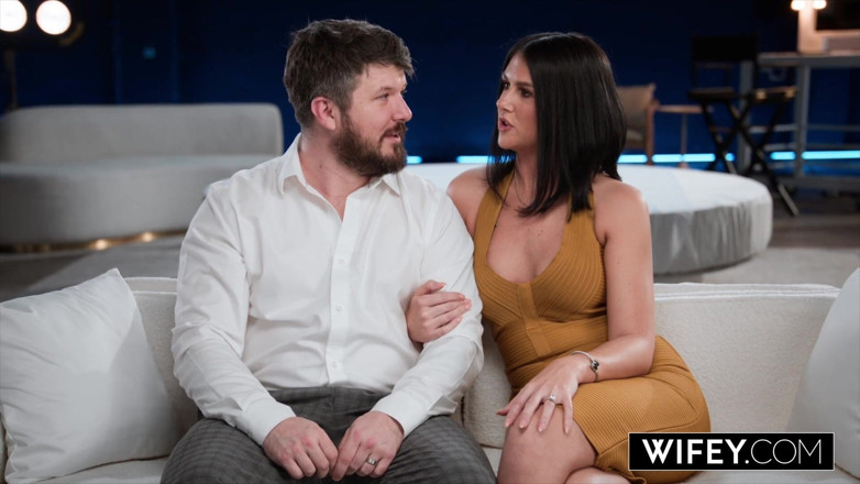 Wifey: Wifey Hubby Watches as His Horny Wife Sienna Rae Gets...
