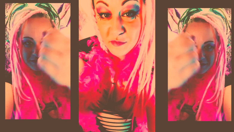 Campsissyboi: Sto dicendo al tuo capo che mi hai succhiato un...