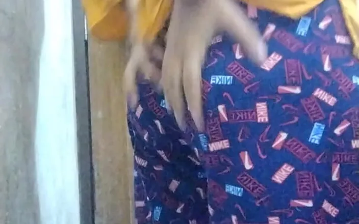 Riyathakur: Indian Married Teen Wife Applied Oil in the Ass