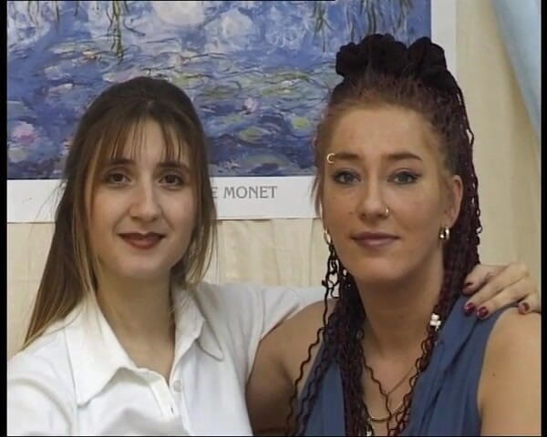YOUR FIRST PORN: Sora mea vitregă linge cel mai bine