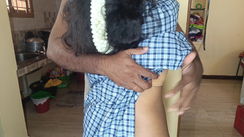 Magilmathi: Sul da Índia, uniforme de estudante, vídeo viral