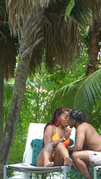Poolside Quickie: Honeydippedc