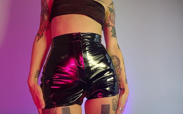 TattoedGirl666: Latex Shorts