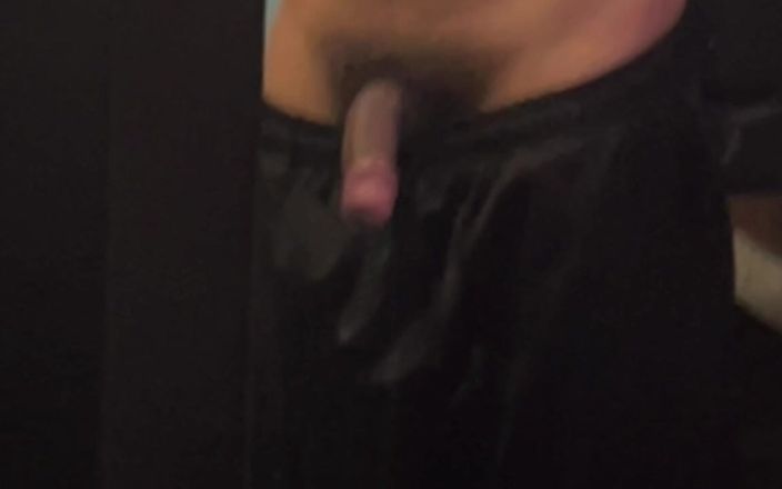 Emi Road: Ich masturbiere nach dem fitnessstudio
