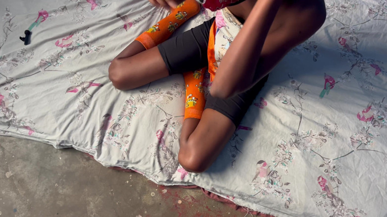 Savage Innocent69: Follando a mi hijastra africana de 18 años y corrida dentro...
