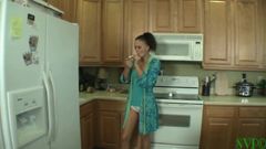 Wicked smoking stepsisters: Сводная сестра крадет мачеху курит, а я краду ее задницу