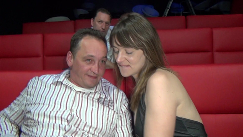 Erotic Club: Kiedy wszyscy nagle się napalą w kinie! Największa impreza kurwa,...