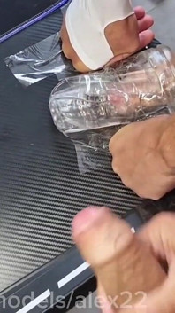 A Fountain of Cum on a Friend From Huge Cocks, Wash Yourself with Cum!