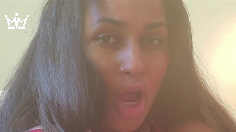 My Amula Goddess: Une brute du lycée prend tes collations