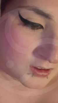 Asijská Američanka Sissy Tranny s velkými prsy Past byla použita na zahřívání jejího táty Dom na Hlavní akci.