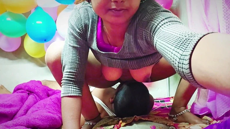 Bangala bhabhi: Pussy Eating and Boobs
