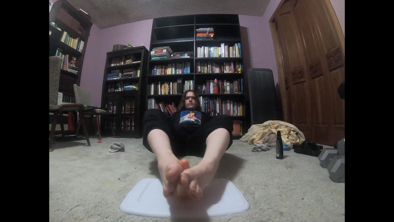 Mr Dimples: Molliger Junge Gibt Seinem Dildo Einen Footjob