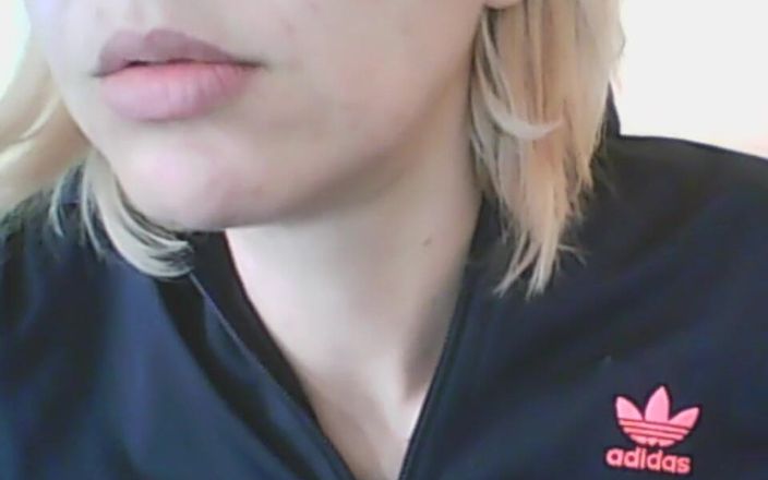 savannahamatoriale: Burps à une fille qui ne s’en fout pas