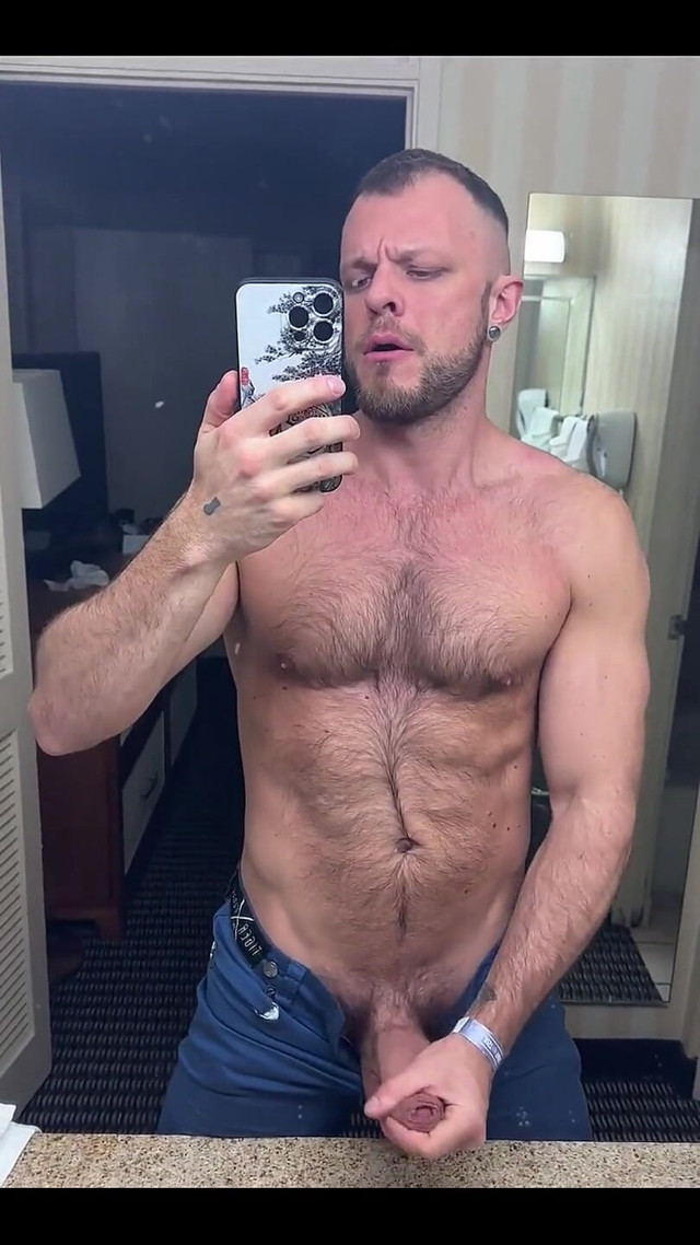 Just Shooting a Big Ass Load (Wade Wolfgar) Just Shooting a Big Ass Load (Wade Wolfgar)