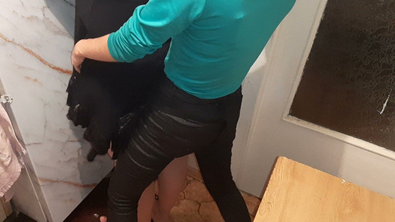 Lesbian-candys: I Watch and Masturbate While My Girlfriend Fucks My Stepmother