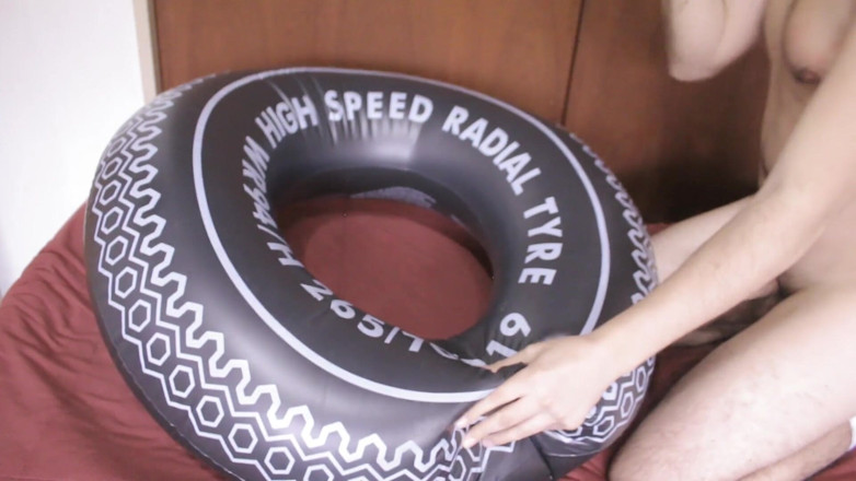 Inflatable Lovers: インフレータブルラジアルタイヤ