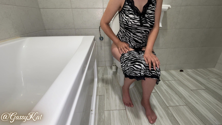 GassyKat: The Daily Toilet Episode 28
