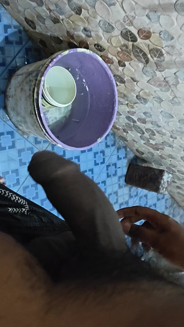 Tamil10inchesbbc: Pertunjukan kencing seksi bbc tamil10inches