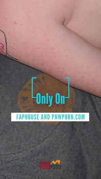 Întâlnire Nutflix și Chill Roșcată Tinder