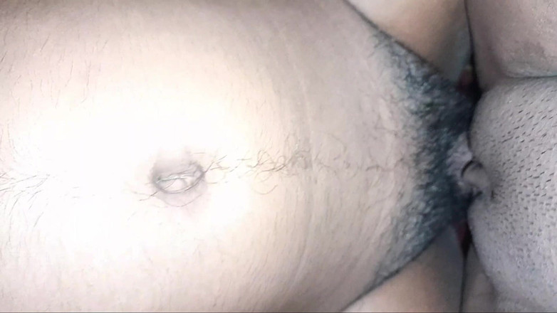 Ayenbdsexvideo00671: Gospodina desi bhabi s-a futut cu iubitul ei devar