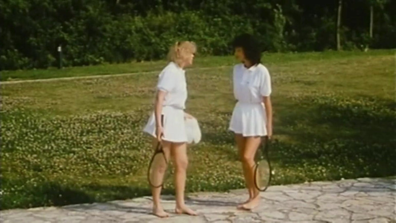 European Classics: Marilyn jess si arrapa guardando le ragazze giocare a tennis