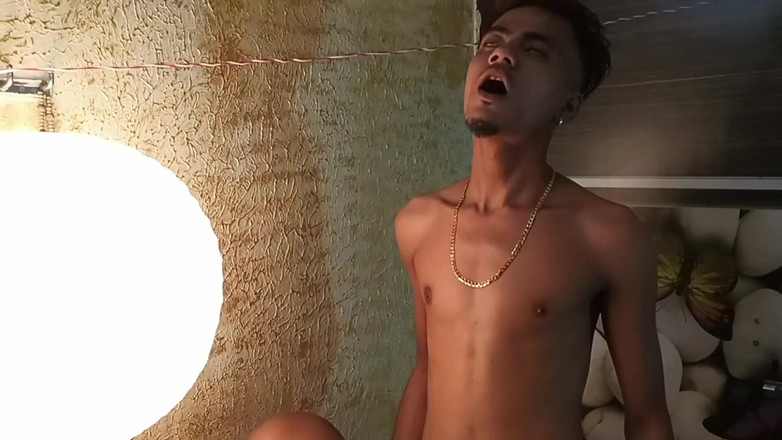 Dean Jones: インドのプラスサイズ女性の彼氏とのセックス