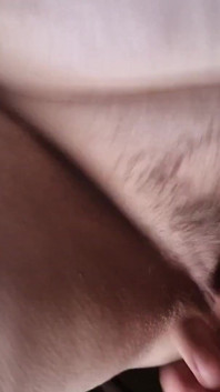 Grandes tetas de coño peludo dedos y follada con corrida