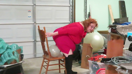 BBW nurse Vicki adventures with friends: Il mio culo grasso scoppia degli enormi palloncini chiari