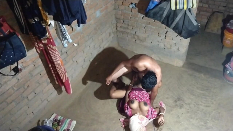 Pumi: Sauteli Bahan Ko Ghar Mein Utha Ke Laya or Choda.