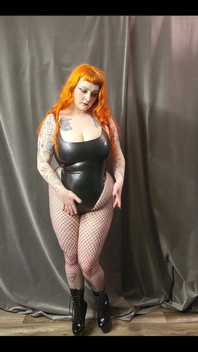 Big, Bodacious and Shiny I Need Someone to Keep Me Shiny. Are You Volunteering?