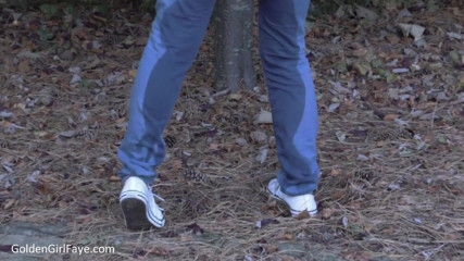 Her Kink UK: Seluar jeans taman membasahi