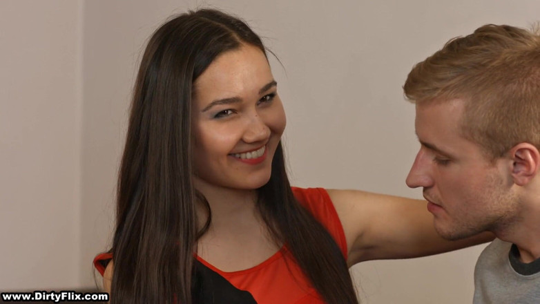 Young Courtesans: Zabawa jebanie w pończochach