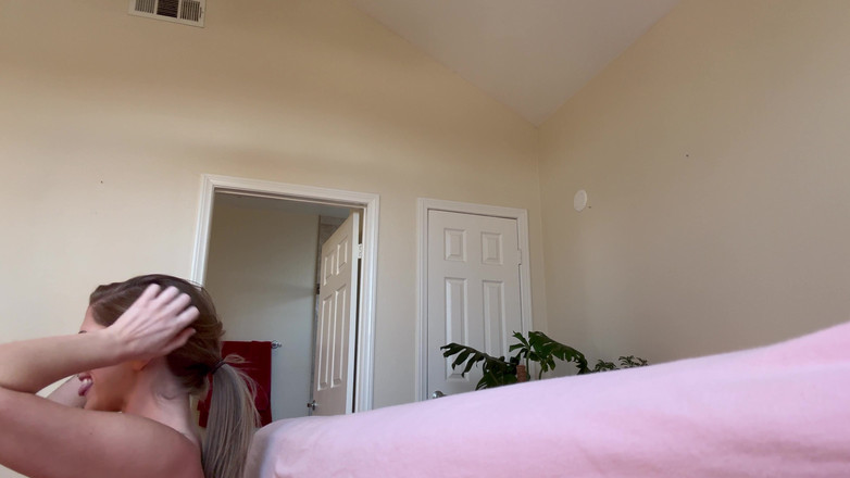 Sensual productions: Tetangga baru yang seksi suka memeknya dientot habis-habisan