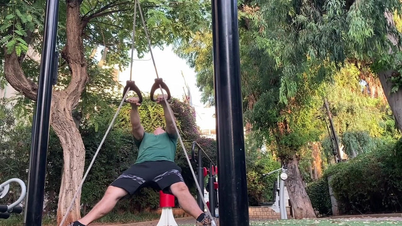 Alex Igogo: 我会自慰并去撸管