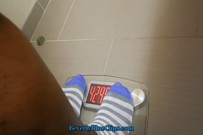 Beverly Blue: Gemuk besar dan skala bodoh